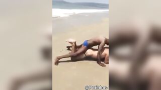 Public gay sex video of beach side fun