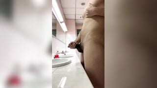 masturbation in the home and cums in Dustin