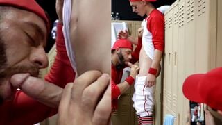 Sportsman hot blowjob in college