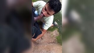 Outdoor public park American gay blowjob MMS vidoe